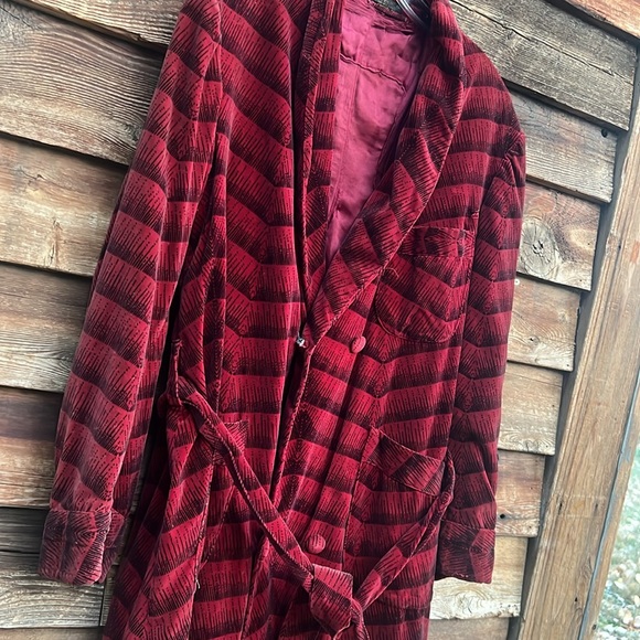 Vintage velvet double breasted house coat belted with tassels - Picture 3 of 15
